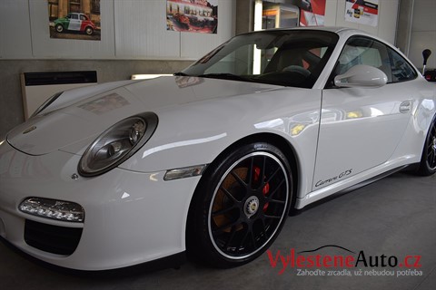 Porsche 911 GTS