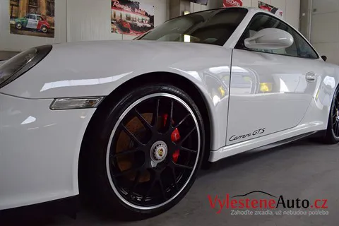 Porsche 911 GTS - Renovace a nanokeramická ochrana laku