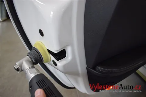 Porsche 911 GTS - Renovace a nanokeramická ochrana laku