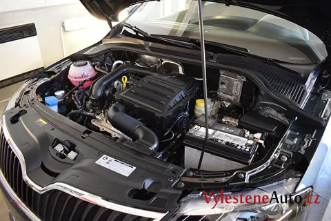 Škoda Rapid - Renovace a nanokeramická ochrana laku