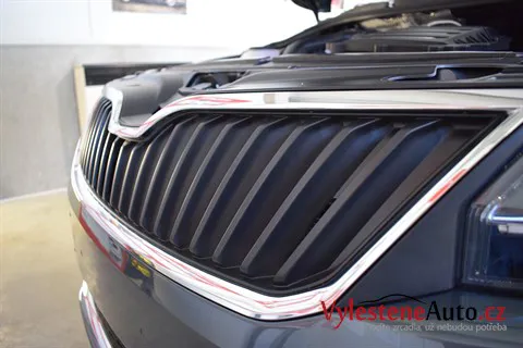 Škoda Rapid - Renovace a nanokeramická ochrana laku