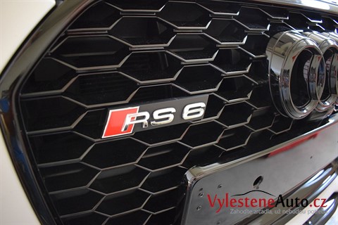 Audi RS6 kombi