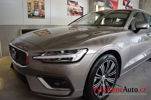 Volvo V60 - Renovace a nanokeramická ochrana laku