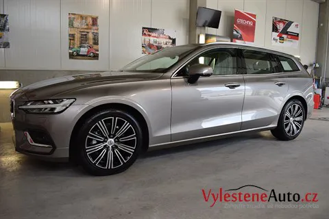 Volvo V60 - Renovace a nanokeramická ochrana laku