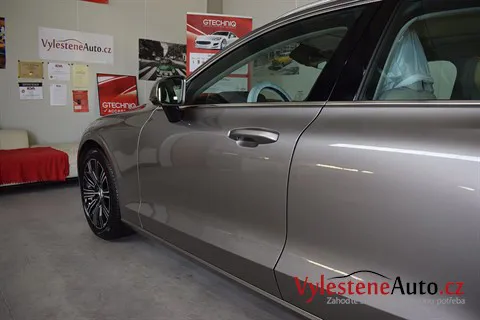 Volvo V60 - Renovace a nanokeramická ochrana laku