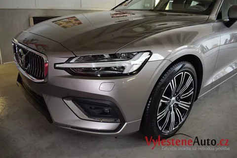 Volvo V60 - Renovace a nanokeramická ochrana laku