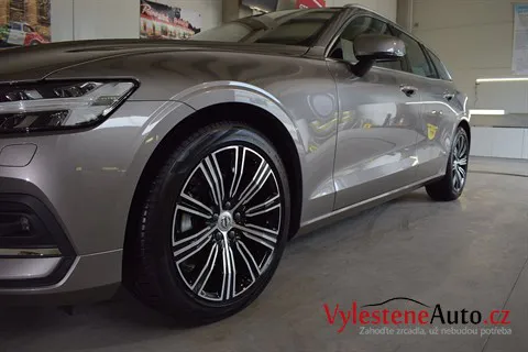 Volvo V60 - Renovace a nanokeramická ochrana laku