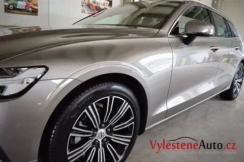 Volvo V60 - Renovace a nanokeramická ochrana laku