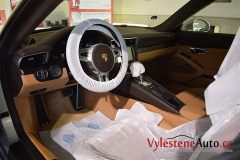 Porsche 911 GTS - Renovace a nanokeramická ochrana laku