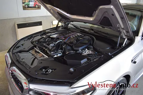 BMW M5 - Renovace a nanokeramická ochrana laku