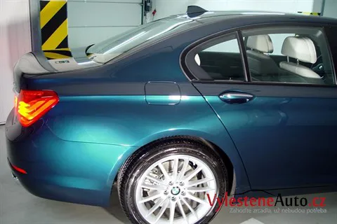 BMW 740i twin turbo - Renovace laku