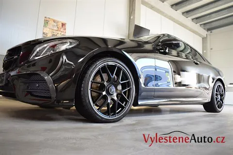 Mercedes E coupe AMG - Renovace a ochrana laku
