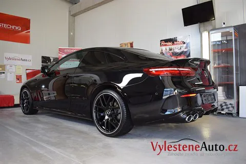 Mercedes E coupe AMG - Renovace a ochrana laku