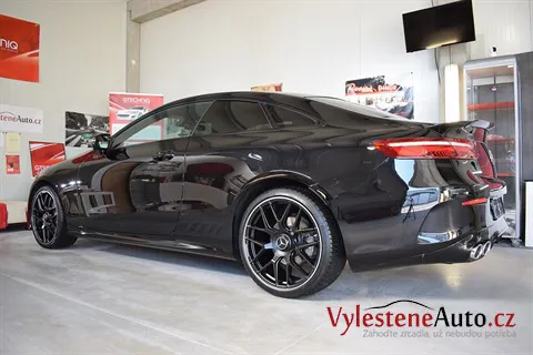 Mercedes E coupe AMG - Renovace a ochrana laku