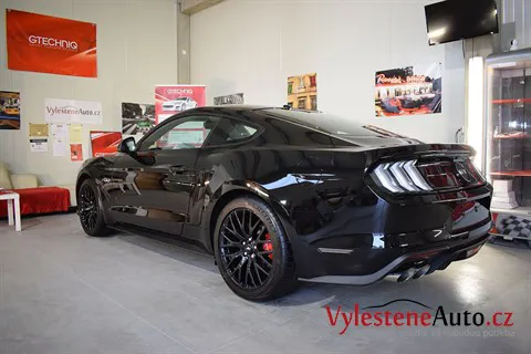 Ford Mustang 5.0 GT - Renovace a nanokeramická ochrana laku