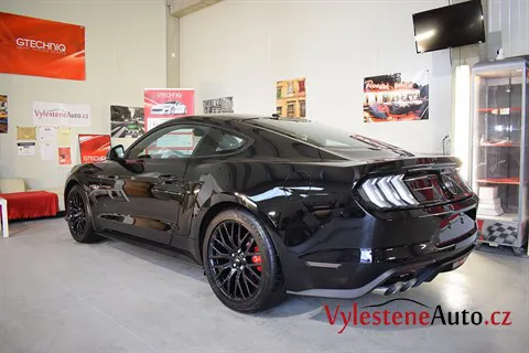Ford Mustang 5.0 GT - Renovace a nanokeramická ochrana laku