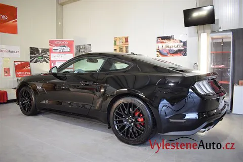 Ford Mustang 5.0 GT - Renovace a nanokeramická ochrana laku