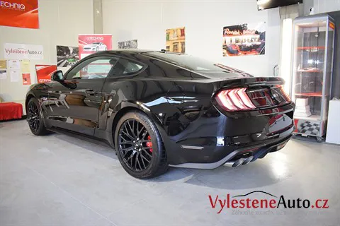 Ford Mustang 5.0 GT - Renovace a nanokeramická ochrana laku
