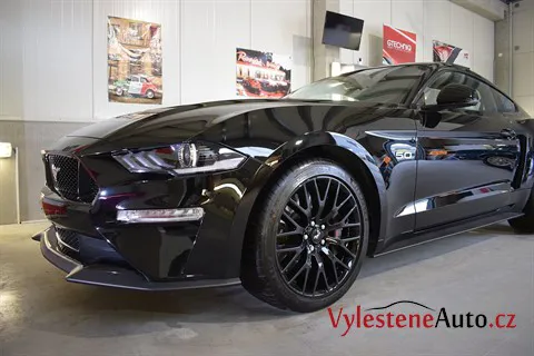 Ford Mustang 5.0 GT - Renovace a nanokeramická ochrana laku