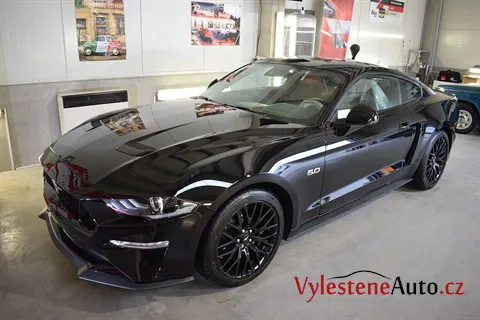 Ford Mustang 5.0 GT - Renovace a nanokeramická ochrana laku