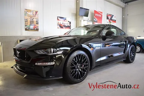 Ford Mustang 5.0 GT - Renovace a nanokeramická ochrana laku