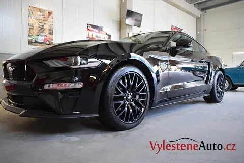 Ford Mustang 5.0 GT - Renovace a nanokeramická ochrana laku