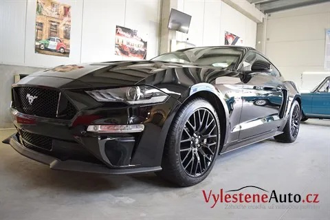 Ford Mustang 5.0 GT - Renovace a nanokeramická ochrana laku