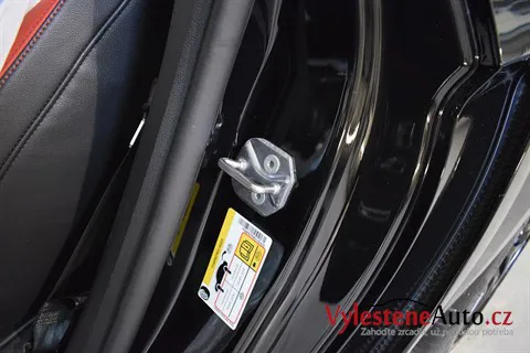 Ford Mustang 5.0 GT - Renovace a nanokeramická ochrana laku