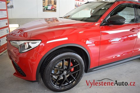 Alfa Romeo Stelvio Veloce