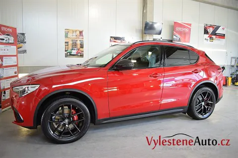 Alfa Romeo Stelvio Veloce - Renovace a nanokeramická ochrana laku