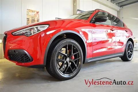 Alfa Romeo Stelvio Veloce - Renovace a nanokeramická ochrana laku