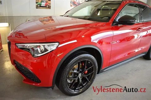 Alfa Romeo Stelvio Veloce - Renovace a nanokeramická ochrana laku