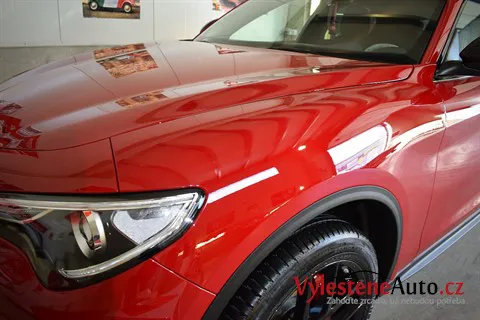 Alfa Romeo Stelvio Veloce - Renovace a nanokeramická ochrana laku