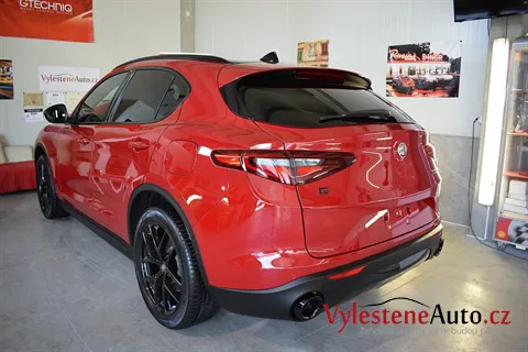 Alfa Romeo Stelvio Veloce - Renovace a nanokeramická ochrana laku