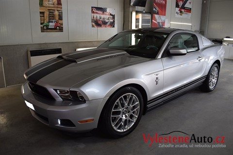 Ford Mustang 3.7 V6