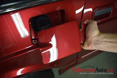 Tatra T700 - Renovace a ochrana laku