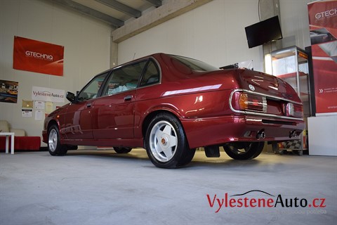 Tatra T700