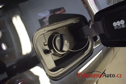 BMW 745 LE - Renovace a nanokeramická ochrana laku