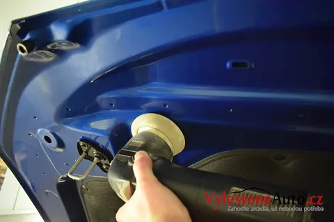 BMW 850i - Renovace a nanokeramická ochrana laku