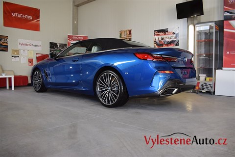 BMW 850i