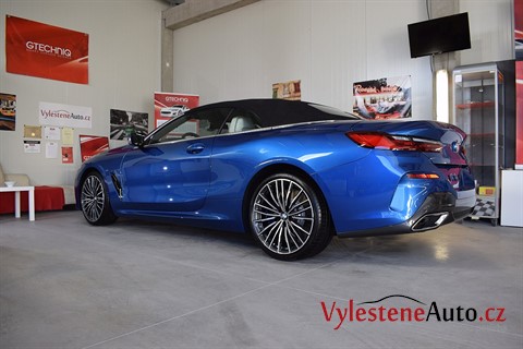 BMW 850i