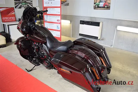 Harley Davidson Street Glide CVO - Renovace a nanokeramická ochrana laku