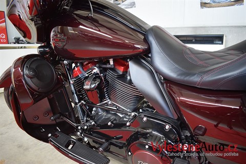 Harley Davidson Street Glide CVO