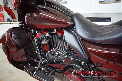 Harley Davidson Street Glide CVO - Renovace a nanokeramická ochrana laku