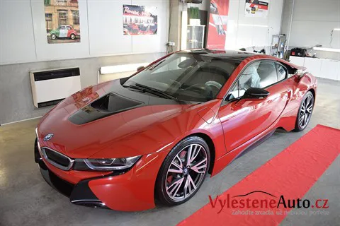 BMW i8 Protonic Red - Vícekroková renovace a nanokeramická ochrana laku