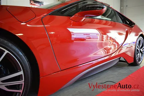 BMW i8 Protonic Red - Vícekroková renovace a nanokeramická ochrana laku