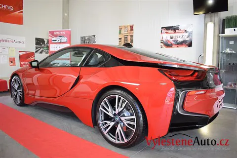 BMW i8 Protonic Red - Vícekroková renovace a nanokeramická ochrana laku