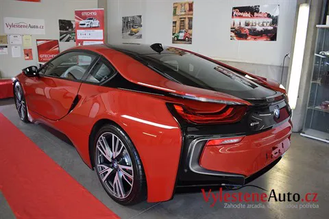 BMW i8 Protonic Red - Vícekroková renovace a nanokeramická ochrana laku