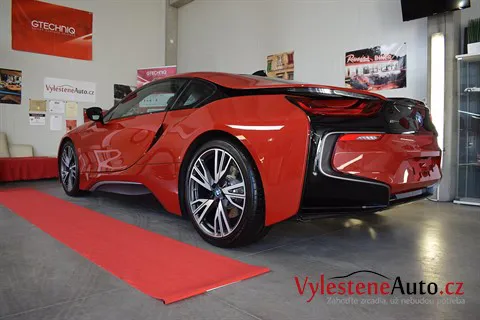 BMW i8 Protonic Red - Vícekroková renovace a nanokeramická ochrana laku