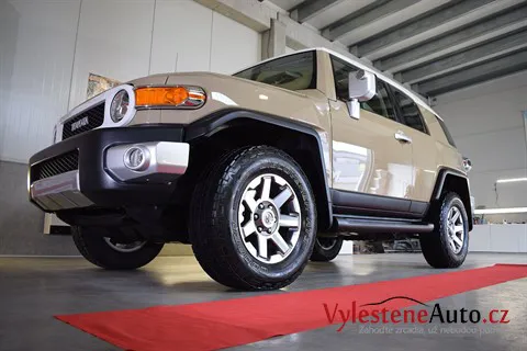 Toyota FJ Cruiser - Renovace a keramická ochrana laku